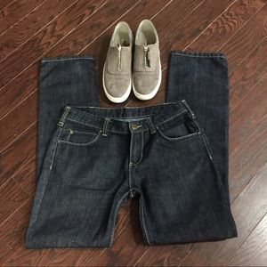 EUC WRANGLER Michelle Straight Leg Denim Jeans
